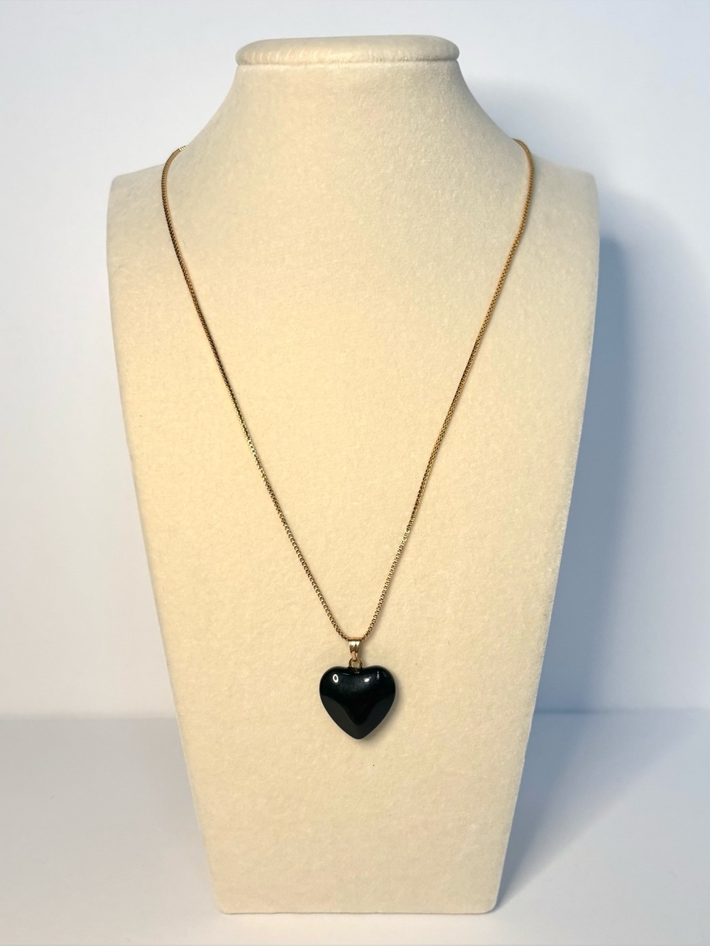 Black glass heart pendant necklace